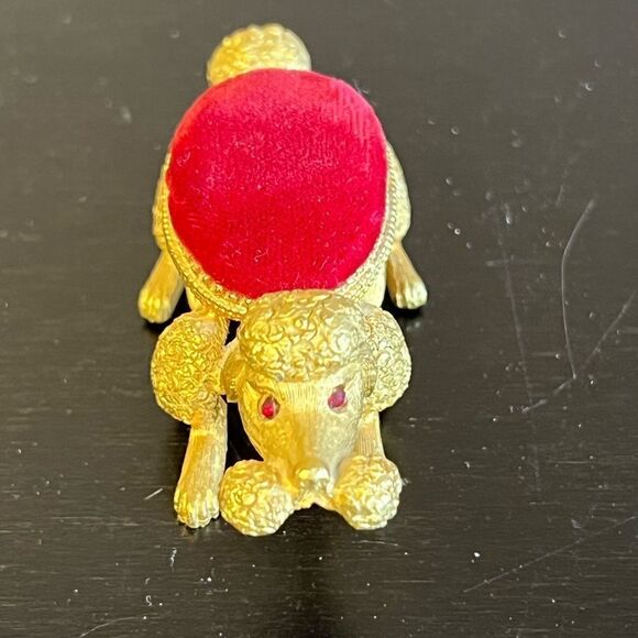 Florenza vintage bobble head poodle pin cushion - Picture 3 of 10